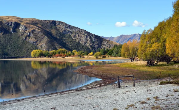 Bahía de Perkins en otoño, Wanaka Nueva Zelanda —  Fotos de Stock