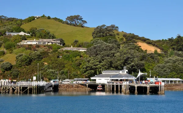 Waiheke island ferry wharf, auckland, neuseeland — Stockfoto