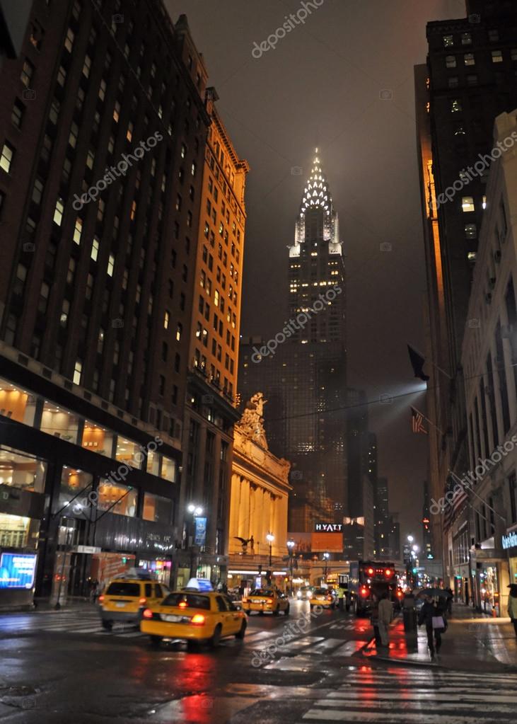East 42nd Street, New York on Rainy Night. – Stock Editorial Photo