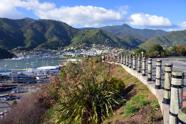 Picton Town and Harbour from Queen Charlotte Drive. — Stock Photo, Image