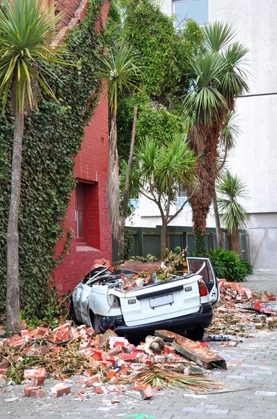 Earthquake Sedan Car Crushed Becomes Convertible Devastating Quake Christchurch New — Stock Photo, Image