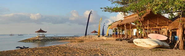 Cafe Und Surfbrettverleih Strand Morgengrauen Sanur Bali Indonesien — Stockfoto