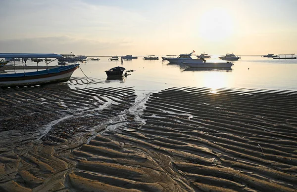 Ripples Sand Fishing Boats Low Tide Dawn Sanur Bali Indonesia — Stock Photo, Image