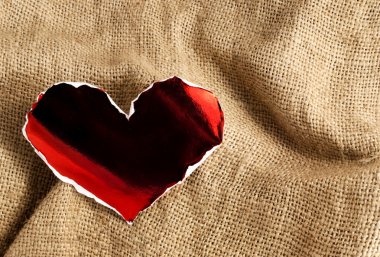 parlak kağıt kalp.