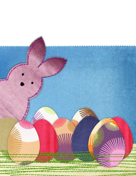 Velikonoční zajíček a barevné vejce — Stock fotografie