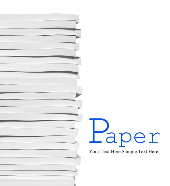 Gros plan de la pile de papiers sur fond blanc — Photo