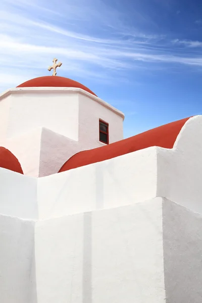 Классическая церковь острова Миконос в Греции — стоковое фото