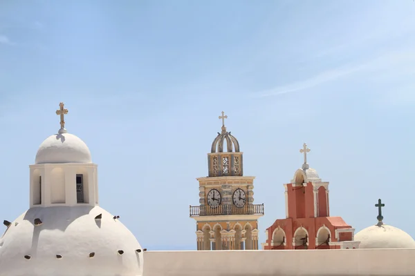 Belfries klasik kiliseler, santorini Adası Yunanistan — Stok fotoğraf