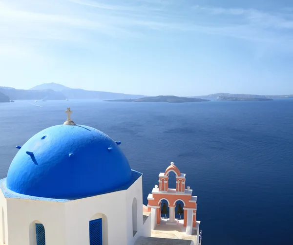 Dome of classical church of Santorini island in Greece — Stock Photo, Image