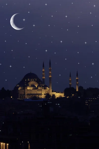 Hagia Sophia Mosque in Istanbul against night sky with stars and moon — Stock Photo, Image