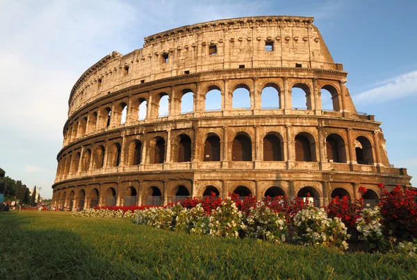 O Coliseu em Roma, Itália — Fotografia de Stock