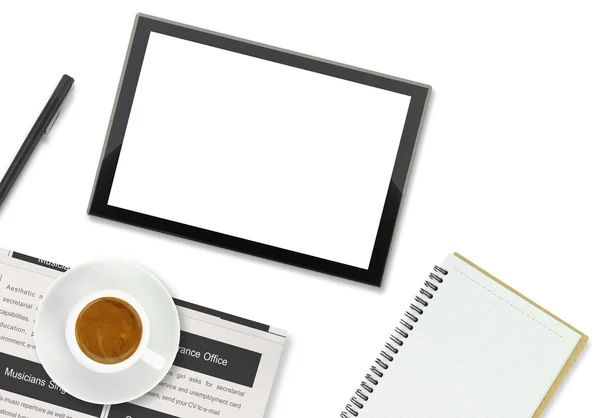 Tablette, tasse à café et autres fournitures de bureau sur fond blanc — Photo