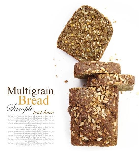 Friss szeletelt multigrain kenyér, elszigetelt fehér — Stock Fotó
