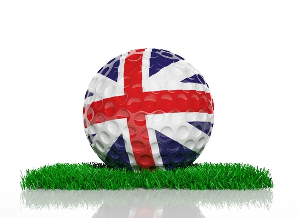 Bola de golfe com bandeira do Reino Unido na grama verde — Fotografia de Stock