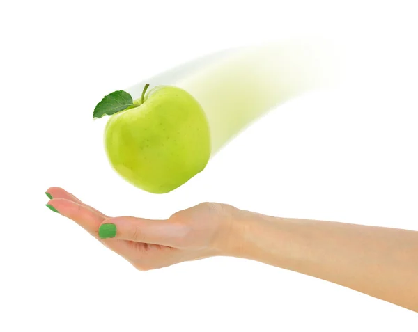 Mano femminile con mela verde fresca isolata su bianco — Foto Stock