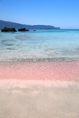 pembe kum plajı ile kristal suları elafonisi Girit