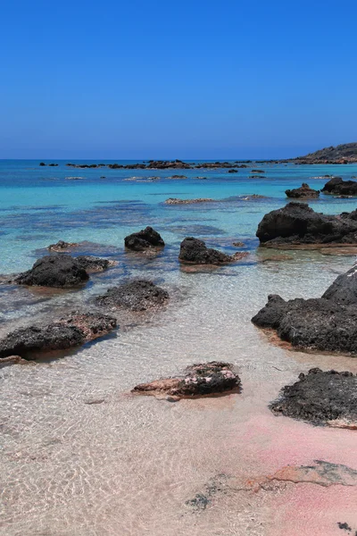 Spiaggia di sabbia rosa con acque cristalline Elafonisi Creta — Foto Stock