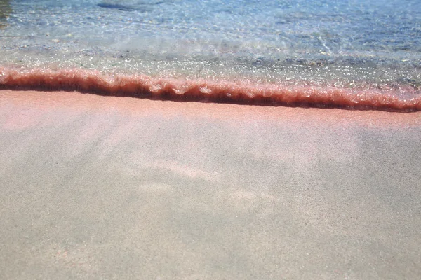 Rosa Sandstrand mit kristallklarem Wasser elafonisi Beton — Stockfoto