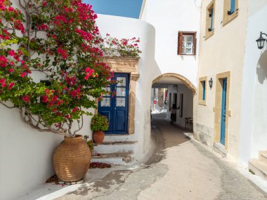Kythira 'da güzellik mimarisi dar bir sokak.