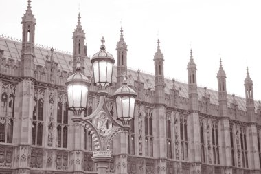 Westminster Parlamentosu evleri; Londra