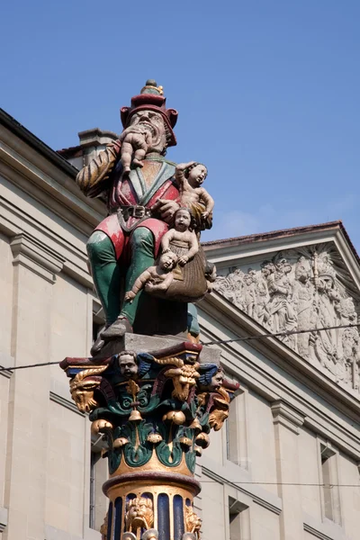 Gieng-16. század, Bern híres Ogre szökőkút — Stock Fotó