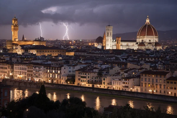 Firenze cityscape, Italia — kuvapankkivalokuva