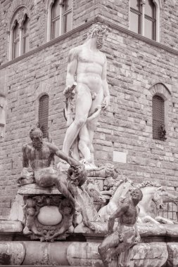 Neptün Çeşmesi - fontana di nettuno ammannati (1565), flore tarafından