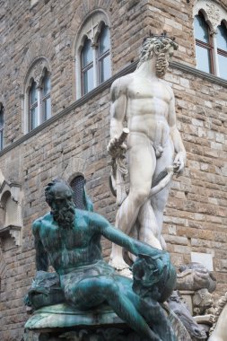 Neptün Çeşmesi - fontana di nettuno ammannati (1565), flore tarafından