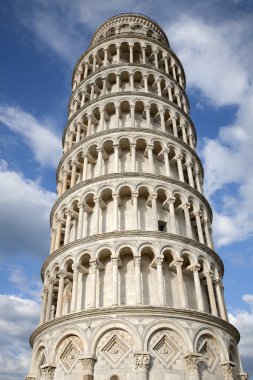 Eğik Pisa Kulesi, İtalya