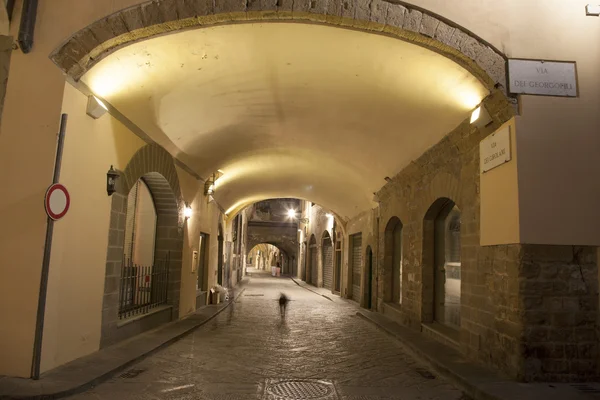 关闭街经 dei georgofili 街，佛罗伦萨的拱 — 图库照片