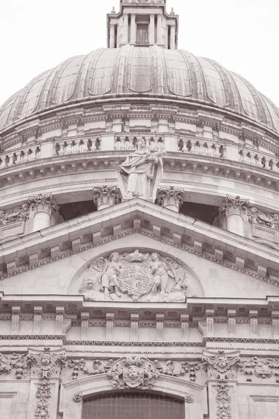 St 保罗大教堂教会、 伦敦 — 图库照片