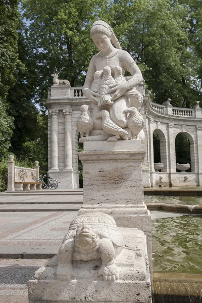 Marchenbrunnen pohádky fontána, Berlín — Stock fotografie