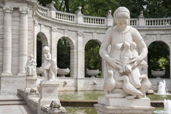 Marchenbrunnen pohádky fontána, Berlín — Stock fotografie