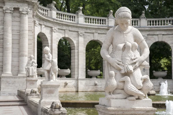 Marchenbrunnen Fuente de cuento de hadas, Berlín — Foto de Stock