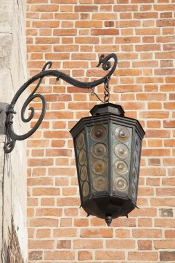 bezi hall, krakow lamba