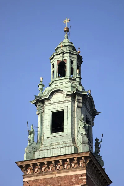 ヴァヴェルの丘町、クラクフの大聖堂の塔 — ストック写真