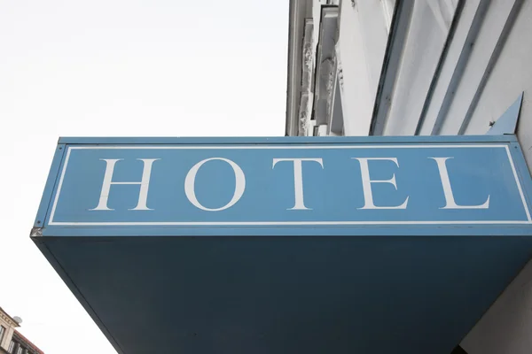 Hotel niebieski znak — Zdjęcie stockowe