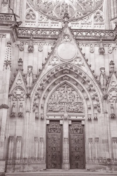 Докладно на фасад костелу, Прага — стокове фото