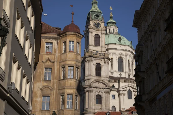 Церковь Святого Николая, район Мала Страна, Прага — стоковое фото