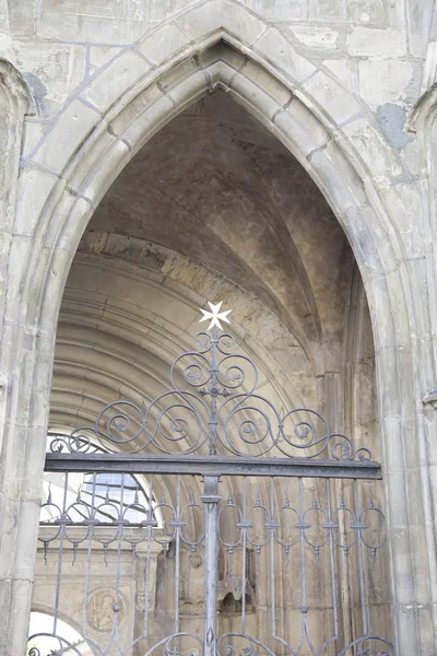 Церковь Пресвятой Богородицы в Праге — стоковое фото