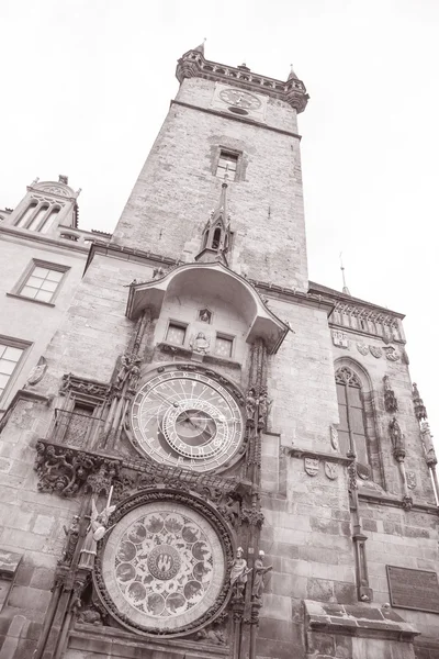 Orologio astronomico e vecchia torre del municipio, Praga — Foto Stock