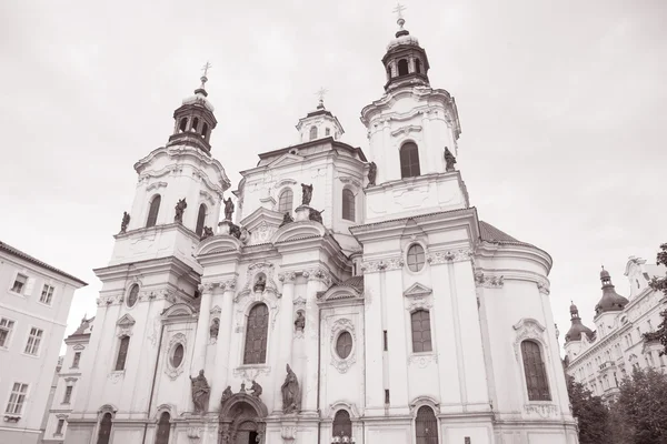 St nicholas Kirche in stare mesto Nachbarschaft, Prag — Stockfoto