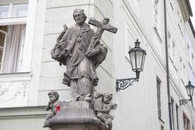 dini Aziz heykeli, Prag