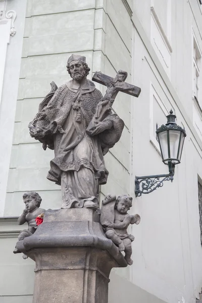 宗教圣徒的雕像布拉格 — 图库照片