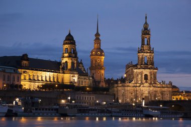 Katedral ve nehir elbe, dresden