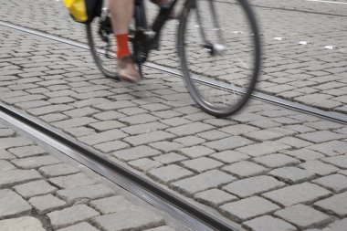 bisikletçi tramvay parça, dresden