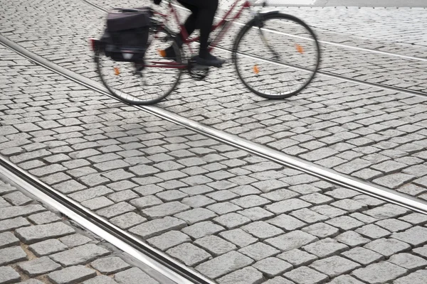 Vélo dans les rues de Dresde — Photo