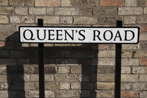 Queens road sokak tabelası — Stok fotoğraf