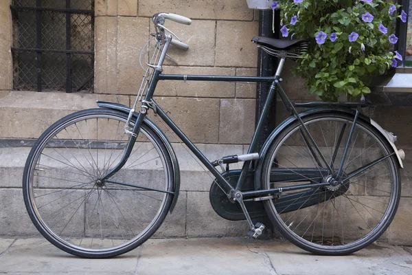 Black Bike in Cambridge — Stock Photo, Image