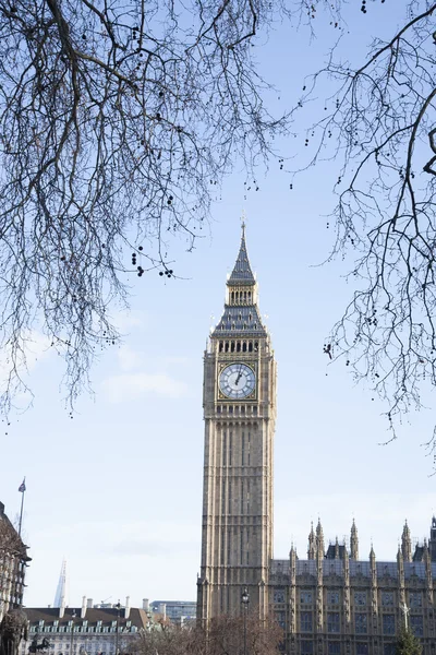 大笨钟和国会，西敏寺，伦敦的房子 — 图库照片
